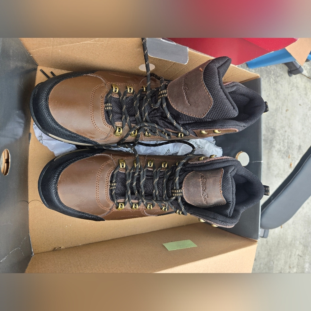 NIB EDDIE BAUER HIKING BOOTS BRAD SZ 13 Weatherproof H